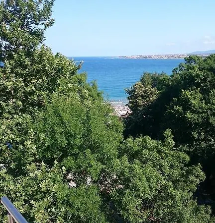 Apartment Strandzha *