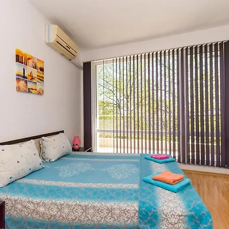 Apartment Strandzha