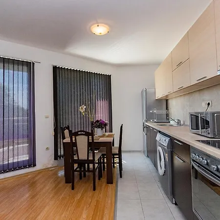 Strandzha Apartment Kiten (Burgas)